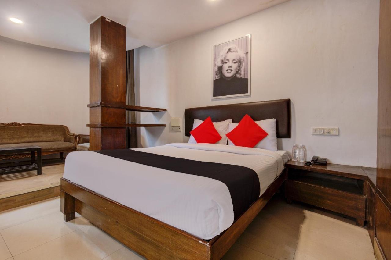 Capital O 77295 Hotel Bansidhar Bhuvan Bombaj Zewnętrze zdjęcie