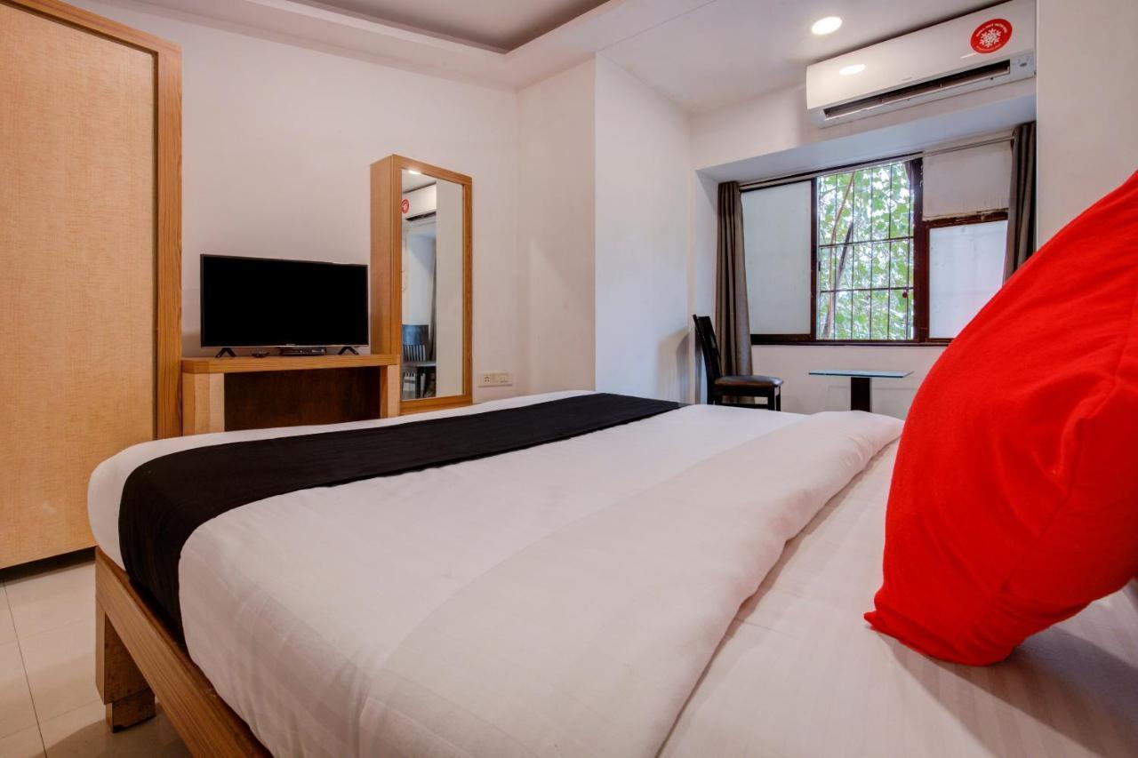 Capital O 77295 Hotel Bansidhar Bhuvan Bombaj Zewnętrze zdjęcie