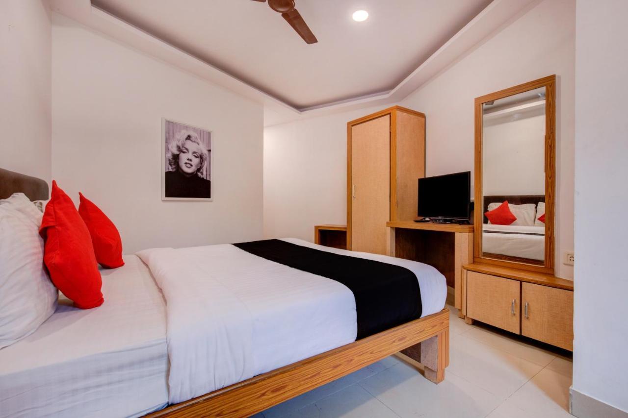 Capital O 77295 Hotel Bansidhar Bhuvan Bombaj Zewnętrze zdjęcie