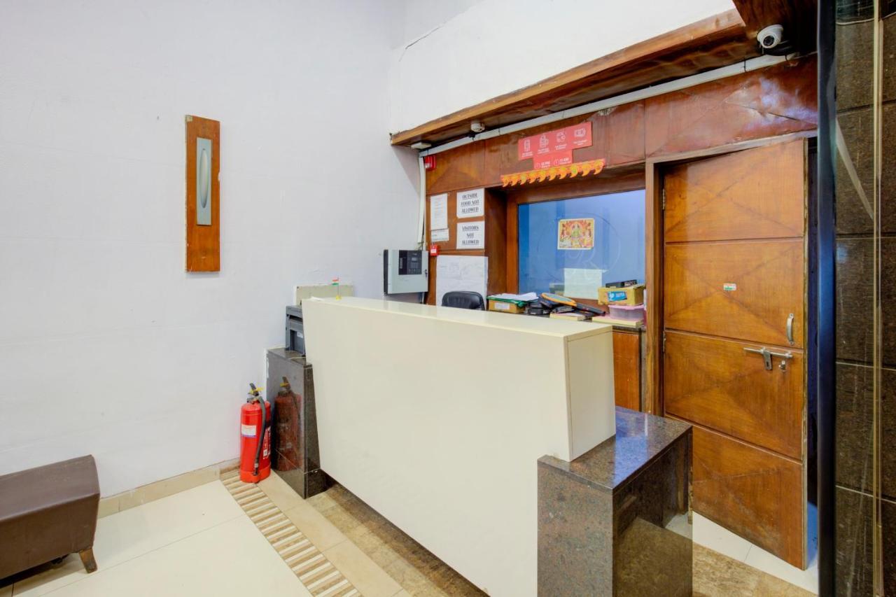 Capital O 77295 Hotel Bansidhar Bhuvan Bombaj Zewnętrze zdjęcie