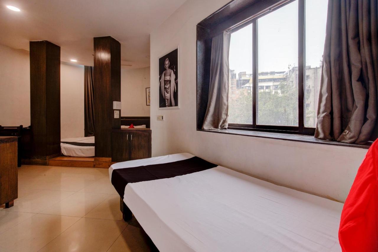 Capital O 77295 Hotel Bansidhar Bhuvan Bombaj Zewnętrze zdjęcie