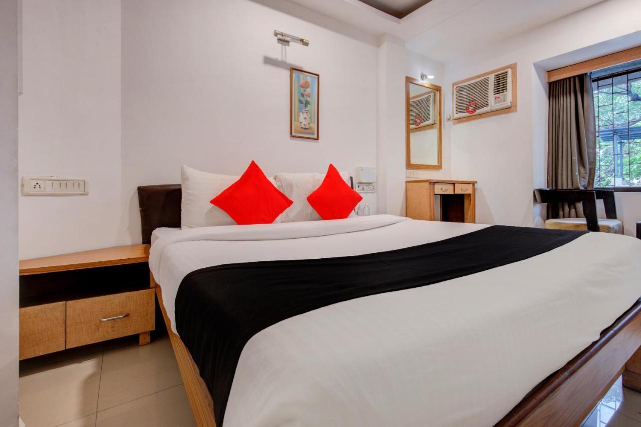 Capital O 77295 Hotel Bansidhar Bhuvan Bombaj Zewnętrze zdjęcie
